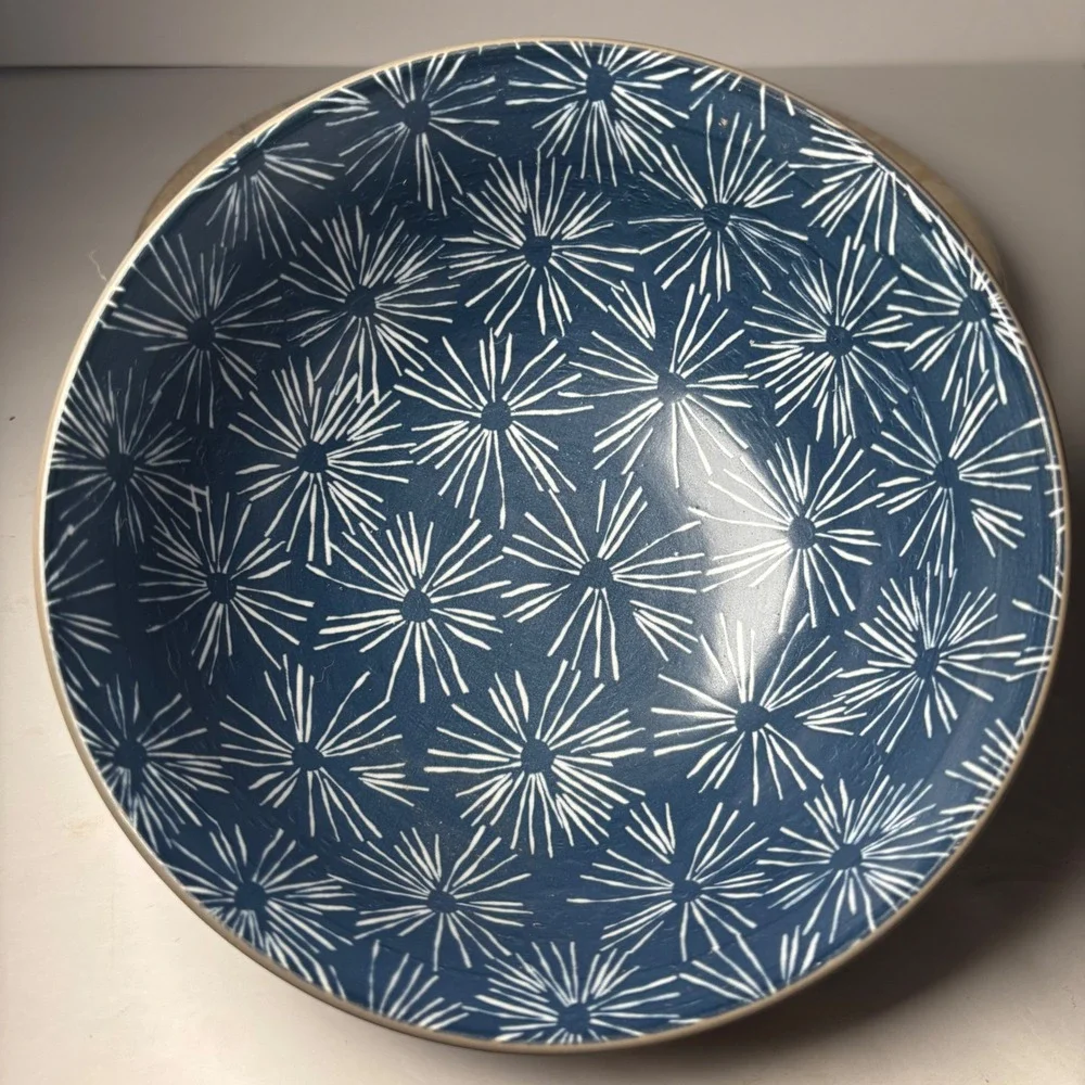 Crate&Barrel round floral flaws